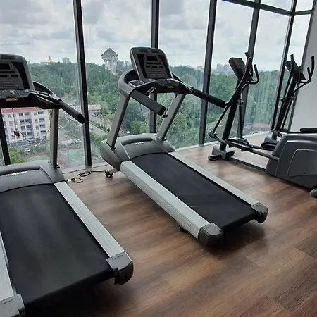 Cs Homestay At Kozi Square Kuching Exterior photo