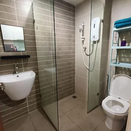 Cs Homestay At Kozi Square Kuching Exterior photo